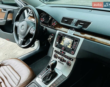 Білий Фольксваген Пассат, об'ємом двигуна 1.8 л та пробігом 259 тис. км за 8900 $, фото 34 на Automoto.ua