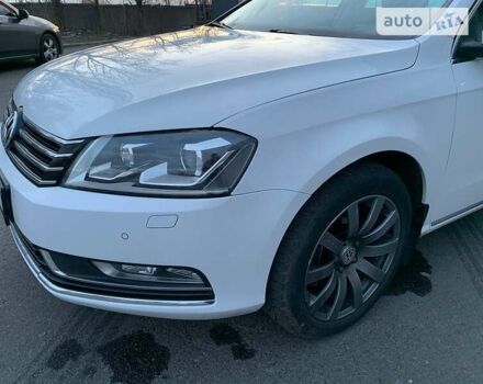 Белый Фольксваген Пассат, объемом двигателя 1.4 л и пробегом 141 тыс. км за 12000 $, фото 4 на Automoto.ua