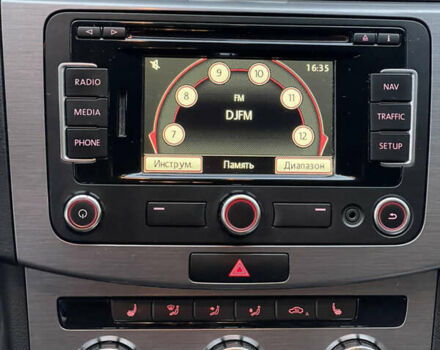 Білий Фольксваген Пассат, об'ємом двигуна 2 л та пробігом 317 тис. км за 9299 $, фото 7 на Automoto.ua