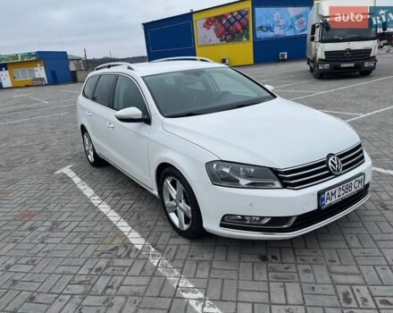Белый Фольксваген Пассат, объемом двигателя 1.6 л и пробегом 302 тыс. км за 11500 $, фото 4 на Automoto.ua