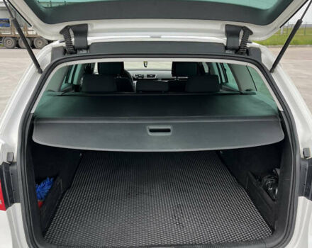 Білий Фольксваген Пассат, об'ємом двигуна 1.97 л та пробігом 319 тис. км за 9500 $, фото 18 на Automoto.ua