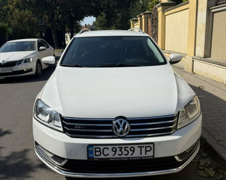 Белый Фольксваген Пассат, объемом двигателя 2 л и пробегом 192 тыс. км за 12100 $, фото 1 на Automoto.ua
