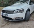 Белый Фольксваген Пассат, объемом двигателя 1.97 л и пробегом 305 тыс. км за 13800 $, фото 3 на Automoto.ua
