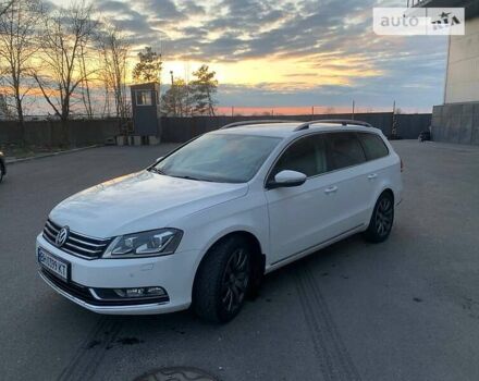 Белый Фольксваген Пассат, объемом двигателя 1.4 л и пробегом 141 тыс. км за 12000 $, фото 1 на Automoto.ua