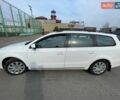 Белый Фольксваген Пассат, объемом двигателя 1.6 л и пробегом 235 тыс. км за 8500 $, фото 4 на Automoto.ua
