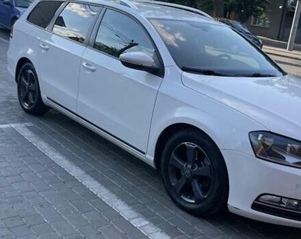 Белый Фольксваген Пассат, объемом двигателя 1.6 л и пробегом 215 тыс. км за 10000 $, фото 3 на Automoto.ua