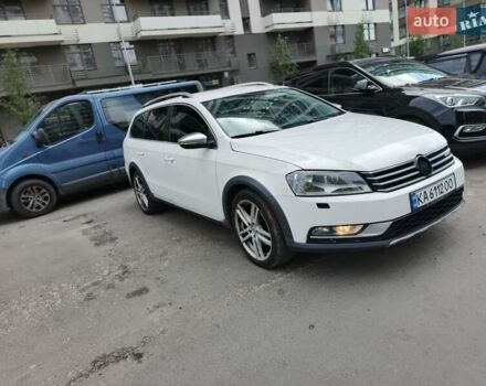 Білий Фольксваген Пассат, об'ємом двигуна 2 л та пробігом 274 тис. км за 10000 $, фото 6 на Automoto.ua