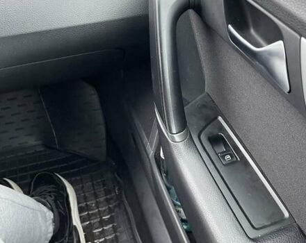 Білий Фольксваген Пассат, об'ємом двигуна 1.6 л та пробігом 330 тис. км за 10100 $, фото 5 на Automoto.ua