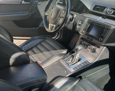 Белый Фольксваген Пассат, объемом двигателя 2 л и пробегом 192 тыс. км за 12100 $, фото 6 на Automoto.ua