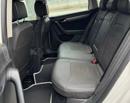 Белый Фольксваген Пассат, объемом двигателя 1.97 л и пробегом 315 тыс. км за 10500 $, фото 28 на Automoto.ua