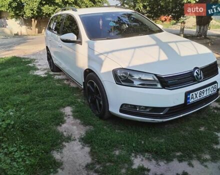 Белый Фольксваген Пассат, объемом двигателя 1.6 л и пробегом 218 тыс. км за 11500 $, фото 2 на Automoto.ua