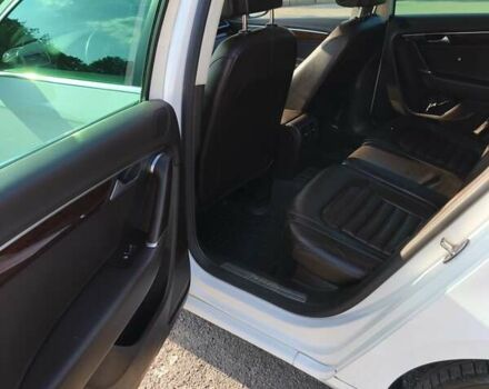 Белый Фольксваген Пассат, объемом двигателя 1.97 л и пробегом 229 тыс. км за 10800 $, фото 8 на Automoto.ua