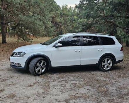 Белый Фольксваген Пассат, объемом двигателя 1.97 л и пробегом 305 тыс. км за 13800 $, фото 2 на Automoto.ua