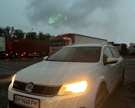 Белый Фольксваген Пассат, объемом двигателя 1.6 л и пробегом 215 тыс. км за 10000 $, фото 20 на Automoto.ua