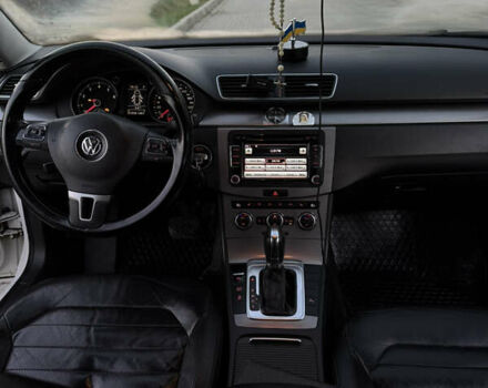 Белый Фольксваген Пассат, объемом двигателя 1.39 л и пробегом 257 тыс. км за 9300 $, фото 10 на Automoto.ua