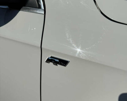 Белый Фольксваген Пассат, объемом двигателя 2 л и пробегом 192 тыс. км за 12100 $, фото 19 на Automoto.ua