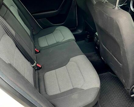 Белый Фольксваген Пассат, объемом двигателя 2 л и пробегом 250 тыс. км за 9500 $, фото 6 на Automoto.ua