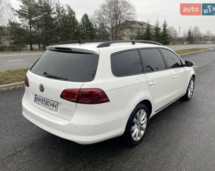 Білий Фольксваген Пассат, об'ємом двигуна 1.6 л та пробігом 321 тис. км за 10000 $, фото 5 на Automoto.ua