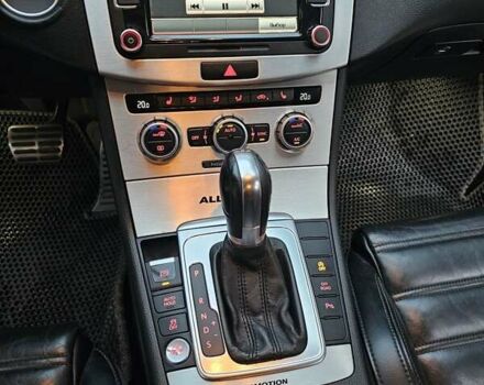 Белый Фольксваген Пассат, объемом двигателя 1.97 л и пробегом 305 тыс. км за 13800 $, фото 12 на Automoto.ua