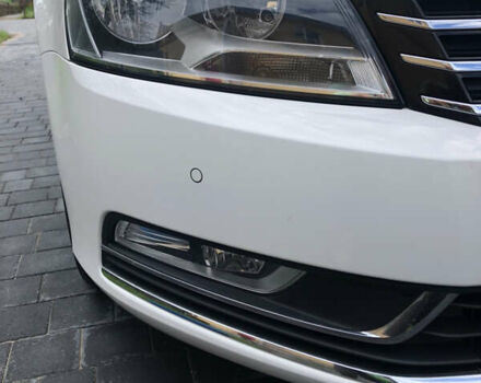 Білий Фольксваген Пассат, об'ємом двигуна 2 л та пробігом 217 тис. км за 10500 $, фото 10 на Automoto.ua