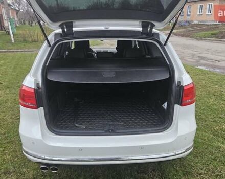 Белый Фольксваген Пассат, объемом двигателя 1.97 л и пробегом 240 тыс. км за 12300 $, фото 6 на Automoto.ua