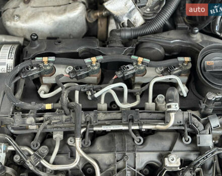 Белый Фольксваген Пассат, объемом двигателя 2 л и пробегом 355 тыс. км за 10000 $, фото 11 на Automoto.ua