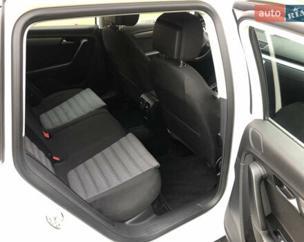 Білий Фольксваген Пассат, об'ємом двигуна 2 л та пробігом 217 тис. км за 10500 $, фото 24 на Automoto.ua