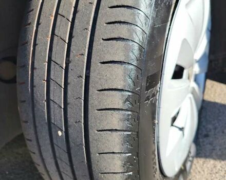 Белый Фольксваген Пассат, объемом двигателя 1.6 л и пробегом 308 тыс. км за 9500 $, фото 28 на Automoto.ua