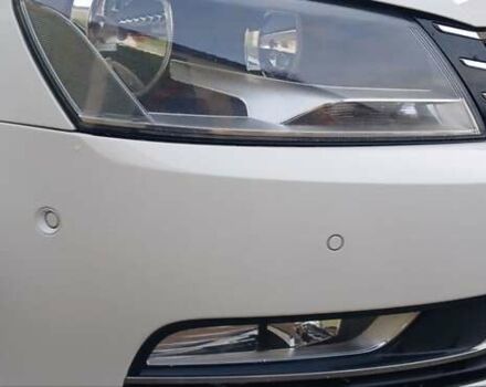 Білий Фольксваген Пассат, об'ємом двигуна 2 л та пробігом 95 тис. км за 12950 $, фото 12 на Automoto.ua