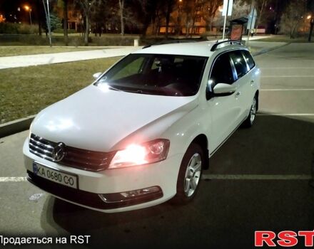 Белый Фольксваген Пассат, объемом двигателя 2 л и пробегом 300 тыс. км за 13000 $, фото 8 на Automoto.ua