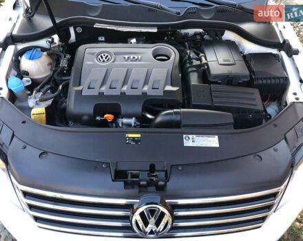 Білий Фольксваген Пассат, об'ємом двигуна 2 л та пробігом 217 тис. км за 10500 $, фото 13 на Automoto.ua