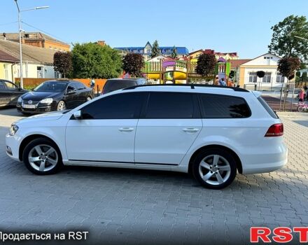 Білий Фольксваген Пассат, об'ємом двигуна 1.6 л та пробігом 240 тис. км за 10500 $, фото 12 на Automoto.ua