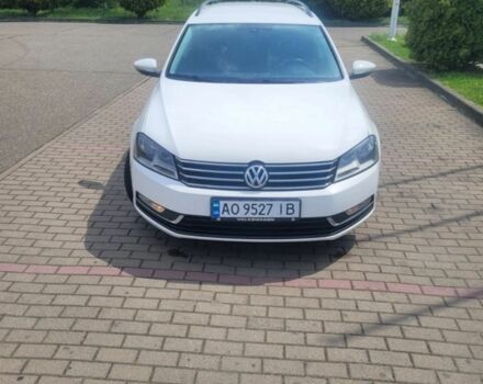 Белый Фольксваген Пассат, объемом двигателя 2 л и пробегом 270 тыс. км за 11000 $, фото 2 на Automoto.ua