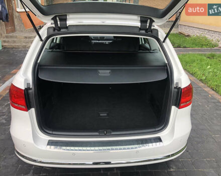 Білий Фольксваген Пассат, об'ємом двигуна 2 л та пробігом 217 тис. км за 10500 $, фото 12 на Automoto.ua