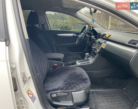 Белый Фольксваген Пассат, объемом двигателя 2 л и пробегом 298 тыс. км за 11299 $, фото 10 на Automoto.ua