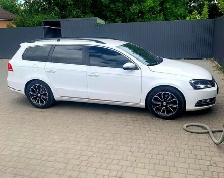 Белый Фольксваген Пассат, объемом двигателя 2 л и пробегом 350 тыс. км за 11500 $, фото 1 на Automoto.ua