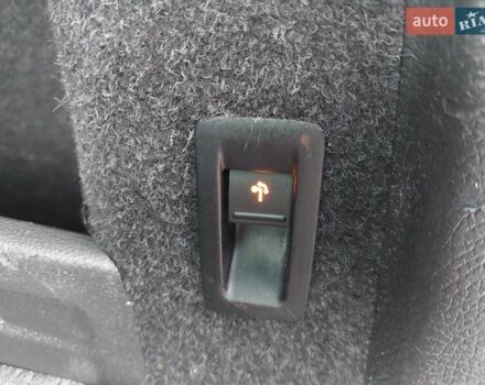 Белый Фольксваген Пассат, объемом двигателя 1.97 л и пробегом 219 тыс. км за 12555 $, фото 23 на Automoto.ua