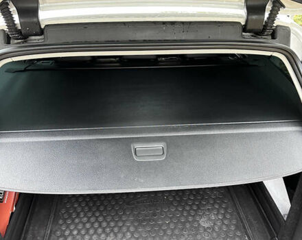 Белый Фольксваген Пассат, объемом двигателя 2 л и пробегом 301 тыс. км за 11500 $, фото 17 на Automoto.ua