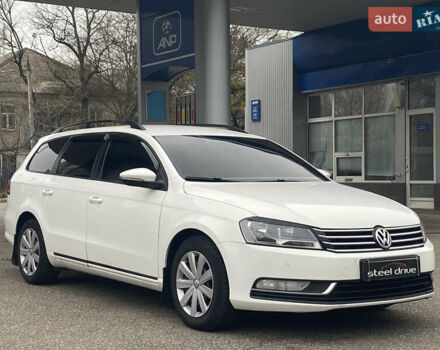 Белый Фольксваген Пассат, объемом двигателя 2 л и пробегом 298 тыс. км за 11299 $, фото 2 на Automoto.ua
