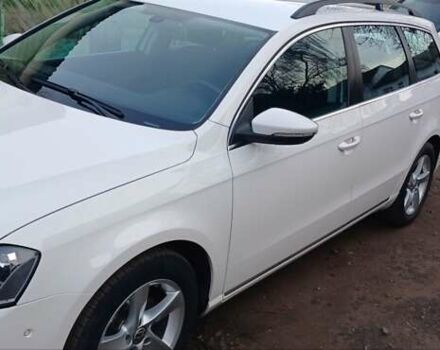 Білий Фольксваген Пассат, об'ємом двигуна 2 л та пробігом 95 тис. км за 12950 $, фото 2 на Automoto.ua