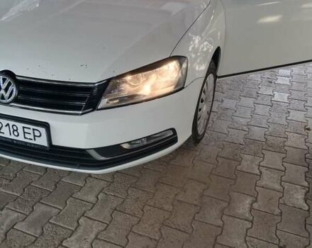 Белый Фольксваген Пассат, объемом двигателя 1.6 л и пробегом 329 тыс. км за 9000 $, фото 2 на Automoto.ua