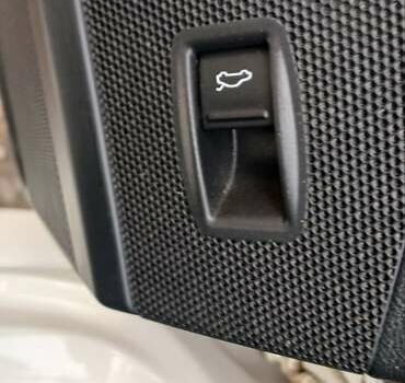 Білий Фольксваген Пассат, об'ємом двигуна 2 л та пробігом 95 тис. км за 12950 $, фото 21 на Automoto.ua