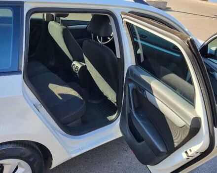 Белый Фольксваген Пассат, объемом двигателя 1.6 л и пробегом 308 тыс. км за 9500 $, фото 15 на Automoto.ua