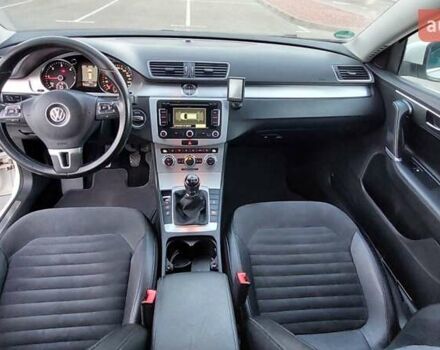 Белый Фольксваген Пассат, объемом двигателя 1.97 л и пробегом 219 тыс. км за 12555 $, фото 12 на Automoto.ua