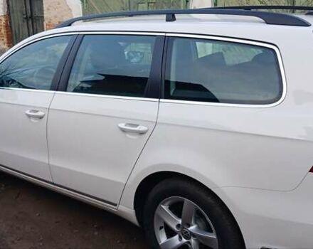 Білий Фольксваген Пассат, об'ємом двигуна 2 л та пробігом 95 тис. км за 12950 $, фото 5 на Automoto.ua