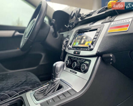 Белый Фольксваген Пассат, объемом двигателя 2 л и пробегом 298 тыс. км за 11299 $, фото 11 на Automoto.ua