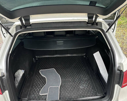 Белый Фольксваген Пассат, объемом двигателя 2 л и пробегом 301 тыс. км за 11500 $, фото 18 на Automoto.ua