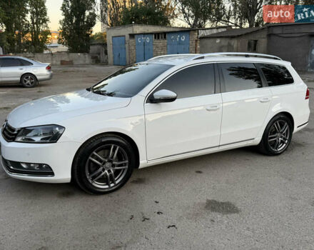 Білий Фольксваген Пассат, об'ємом двигуна 1.97 л та пробігом 190 тис. км за 13000 $, фото 8 на Automoto.ua