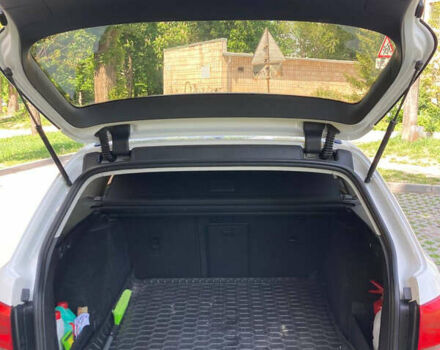 Белый Фольксваген Пассат, объемом двигателя 1.97 л и пробегом 275 тыс. км за 12300 $, фото 10 на Automoto.ua