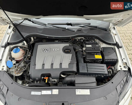 Белый Фольксваген Пассат, объемом двигателя 1.97 л и пробегом 273 тыс. км за 10250 $, фото 24 на Automoto.ua